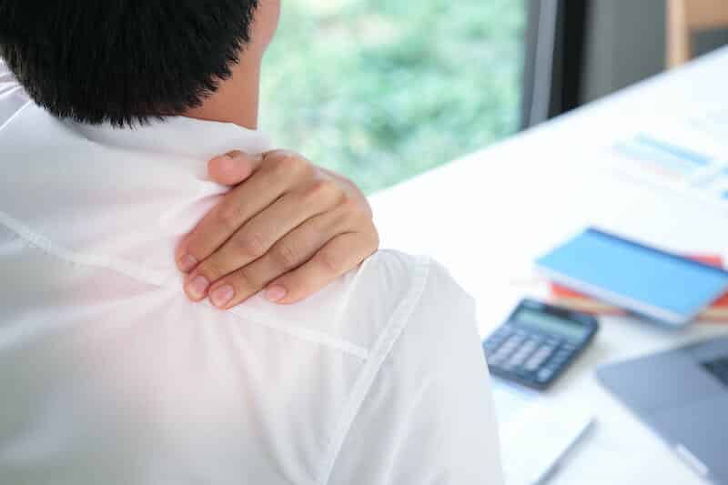 pr-eric-roulot-chirurgie-main-paris-chirurgie-epaule-douleur-epaule-travail